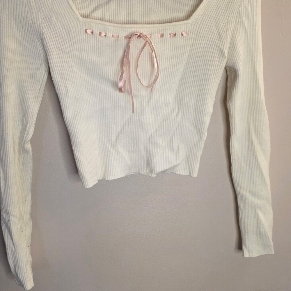 H&M Cream Ribbed Long Sleeve Top with Pink Ribbon